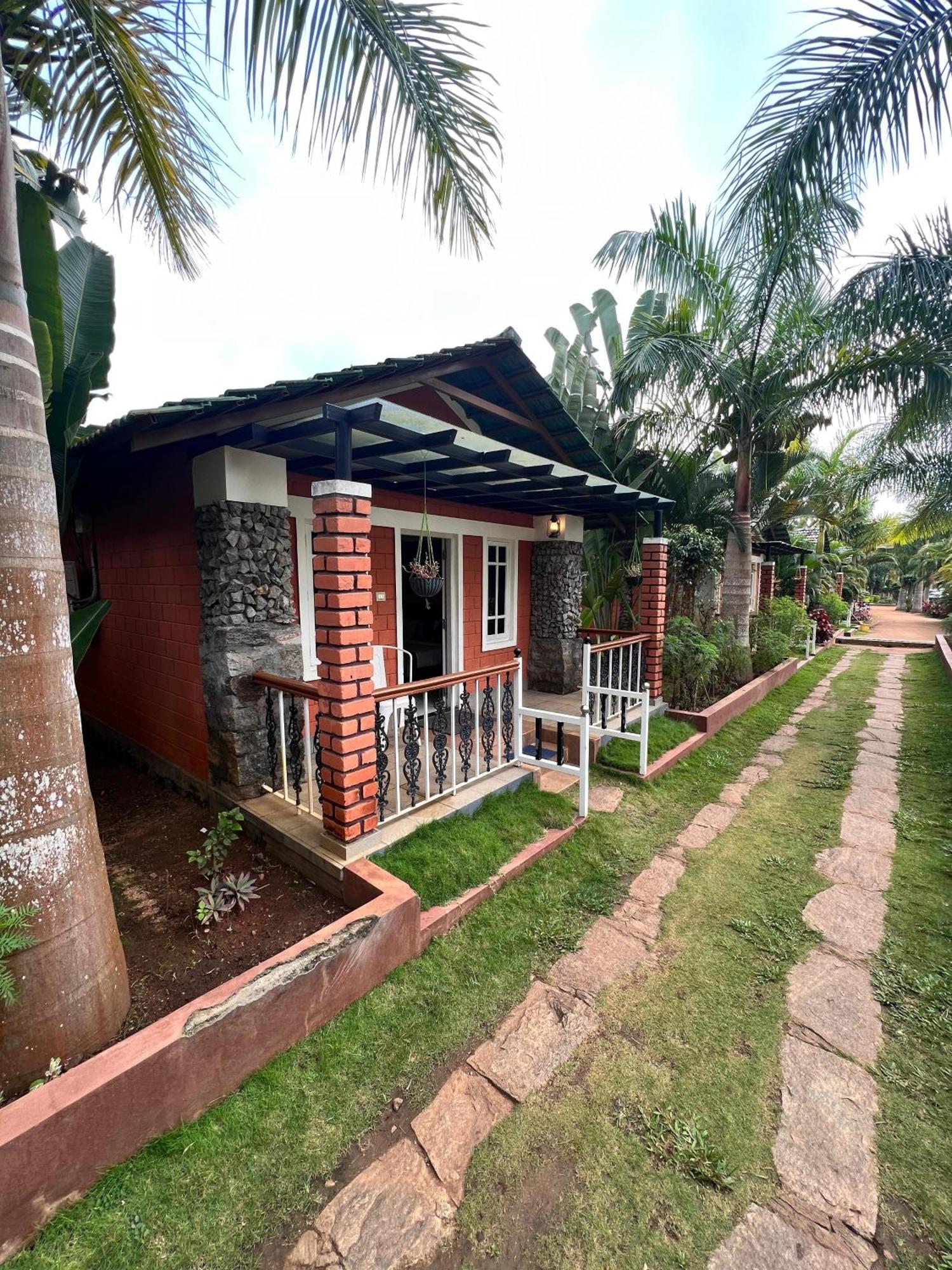 Coorg Nesara Hotel And Resort Кушалнагар Экстерьер фото
